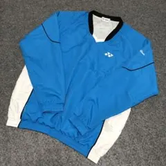 YONEX Vネック　ナイロントップス　ユニM 美品♫ バドミントン　テニス