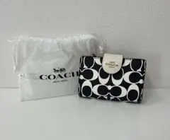 coach 二つ折り財布 アニマル柄 ブラック ホワイト - メルカリ