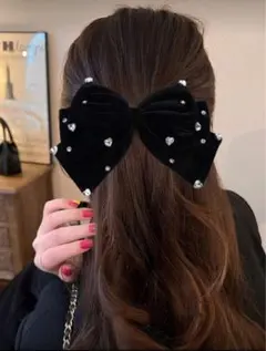 ☆新品☆ 大きめりぼんバレッタ　ハート　ベロア　ベルベット　ラインストーン