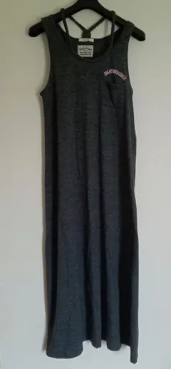 ノースリーブワンピース　ロングワンピース