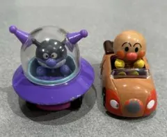 メロンパンナちゃん ぬいぐるみ & アンパンマン◦バイキンマン ミニカー