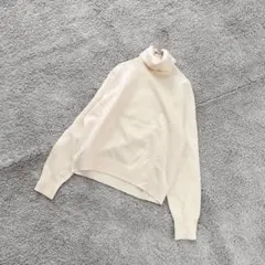 UNIQLO スフレヤーンタートルネックセーター アイボリー Lサイズ 