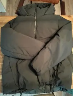 美品*UNIQLO ハイブリットダウンパーカ 3XLサイズ