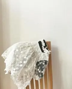 BebeHolic ⌇黒 レース付き長袖カットソー