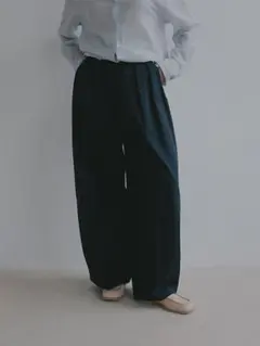 新品！！Curensology カレンソロジー リバーバルーンパンツ - メルカリ