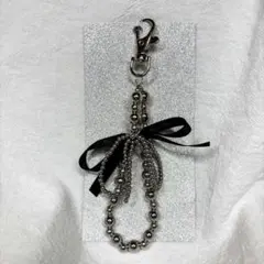 ハンドメイド　ビーズストラップ