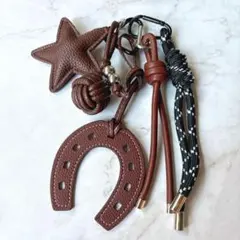 じゃらじゃらキーホルダー　バッグチャーム　キーチャーム　星　馬蹄　パラコード　B