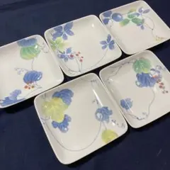 Item thumbnail for item 41e541f0-8f5f-4ead-bb83-b2ff71079429