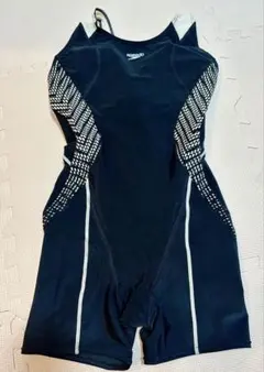 期間限定値下げ★スピードスポーツ用水着 Mサイズ パッド付き