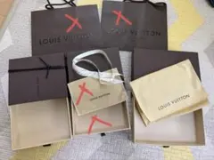 LOUIS VUITTON ギフトボックス　ショップ袋セット　布入れ物　リボン