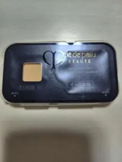 クレ・ド・ポー ボーテ タンプードルエクラ　オークル10