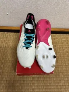 adidas COPA サッカーシューズ ホワイト/ピンク
