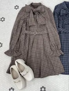 evelyn パイピングチェックワンピース ブラウン