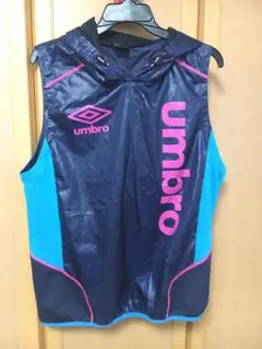 新品  umbro アンブロ  ナイロンベスト