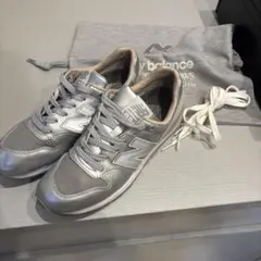限定コラボ！ユナイテッドアローズ×ニューバランス996/別注23.5cmシルバー