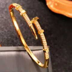 釘 ブレスレット バングル ゴールド ラインストーン