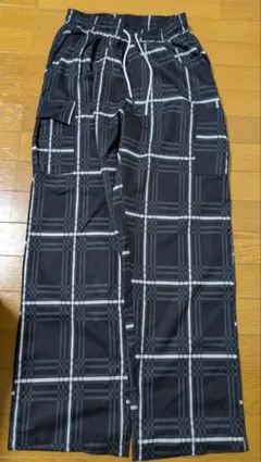 チェック柄 カーゴパンツ ワイドシルエットのサムネイル