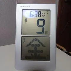 ADESSO デジタル日めくりカレンダー メガ曜日日めくり電波時計　置き掛け兼用