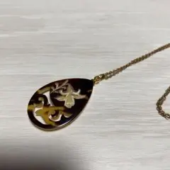 張べっ甲？　ペンダント　ネックレス
