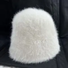 ホワイトファーバケットハット