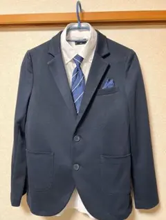 【卒業式・男児】ネイビーのジャケットと黒パンツ、ホワイトシャツセット