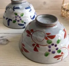 【波佐見焼】　唐草小花茶付　大・小2個ペア飯碗 花柄 夫婦茶碗のサムネイル