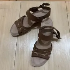 UGG ブラウン コンフォートサンダル