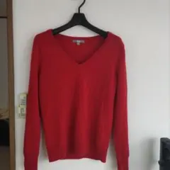 UNIQLO 100%カシミヤ Vネックセーター M レッド