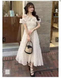 ドット柄フリルオフショルダーフレアロングワンピース[ru1165] 新品未使用