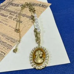 ヴィンテージ　デザイン　アクセサリー　カメオ　ネックレス　パール　オレンジ