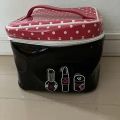 お値下げしました。マリークワントポーチ小物入れです。レアなポーチです。