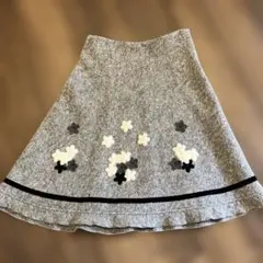 花柄刺繍フレアスカート グレー　エムズグレイシー36
