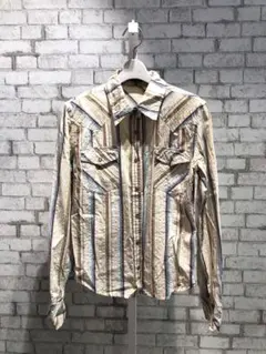 ストライプカジュアルシャツ