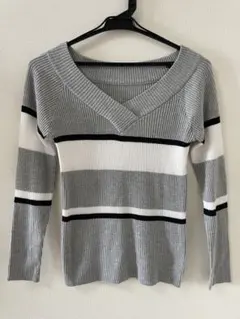 リブ編みVネックセーター グレー・ホワイト・ブラック