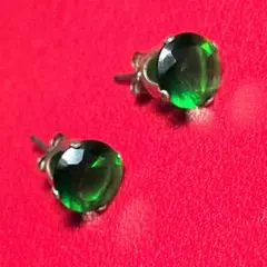 あ*ん様 エメラルド風 ピアス2個 3/14 I