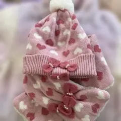 エニィファム　ハート柄ニット帽とマフラー