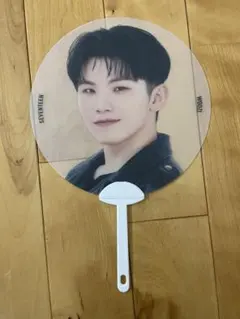 2026年最新】seventeen ウジ うちわの人気アイテム - メルカリ