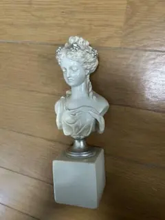 アンティーク　インテリア