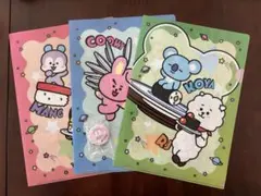 BT21 くら寿司　クリアファイル、缶バッジセット