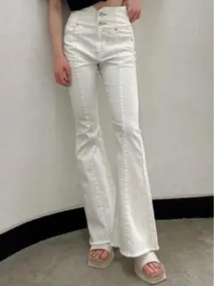 Item thumbnail for item 7a1be868-a93d-45a3-ae80-8374b768f722