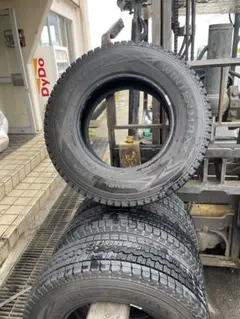 25年製 バリ山 2本セットGoodyear 195/80R15 ハイエース - メルカリ