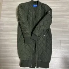 adidas キルティングジャケット オリーブ