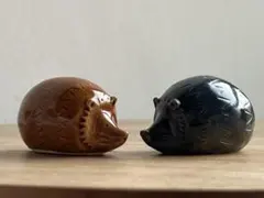 KIYATA キヤタ 手彫り 熊 なまけもの クリップ ブローチ 2個セット