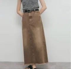 バックスリットデニムスカート