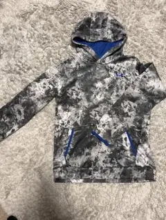 Under Armour 迷彩柄フード付きパーカー YXL