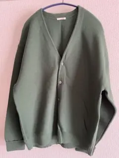 ダークグリーン ボタン付きカーディガン GU