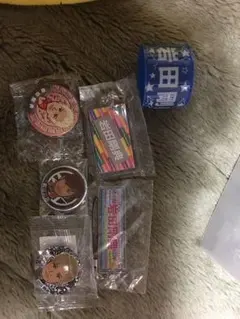 岩田剛典 三代目 ガチャ 缶バッジ ベルト 他