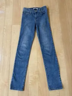 リーバイス　SLIMMING SLIM ブルースキニーサイズ24