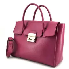【美品】FURLA　フルラ　2WAYバッグ　型押しレザー　自立　ゴールド金具