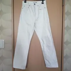 ユニクロ JWAnderson ホワイトストレートデニム